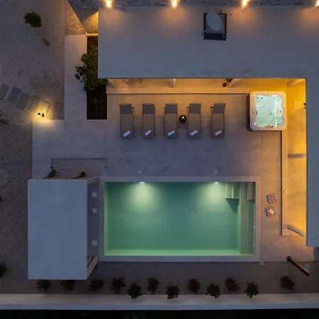 Utopia Villa